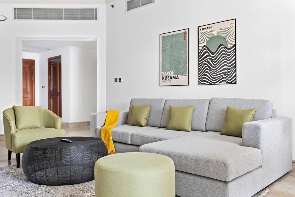 Stonetree - Elegant 2br With 1 Maids Dubai