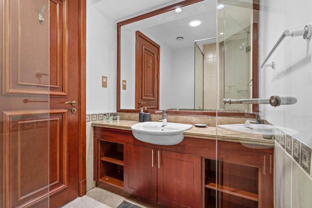 Apartment Stonetree - Elegant 2br With 1 Maids *