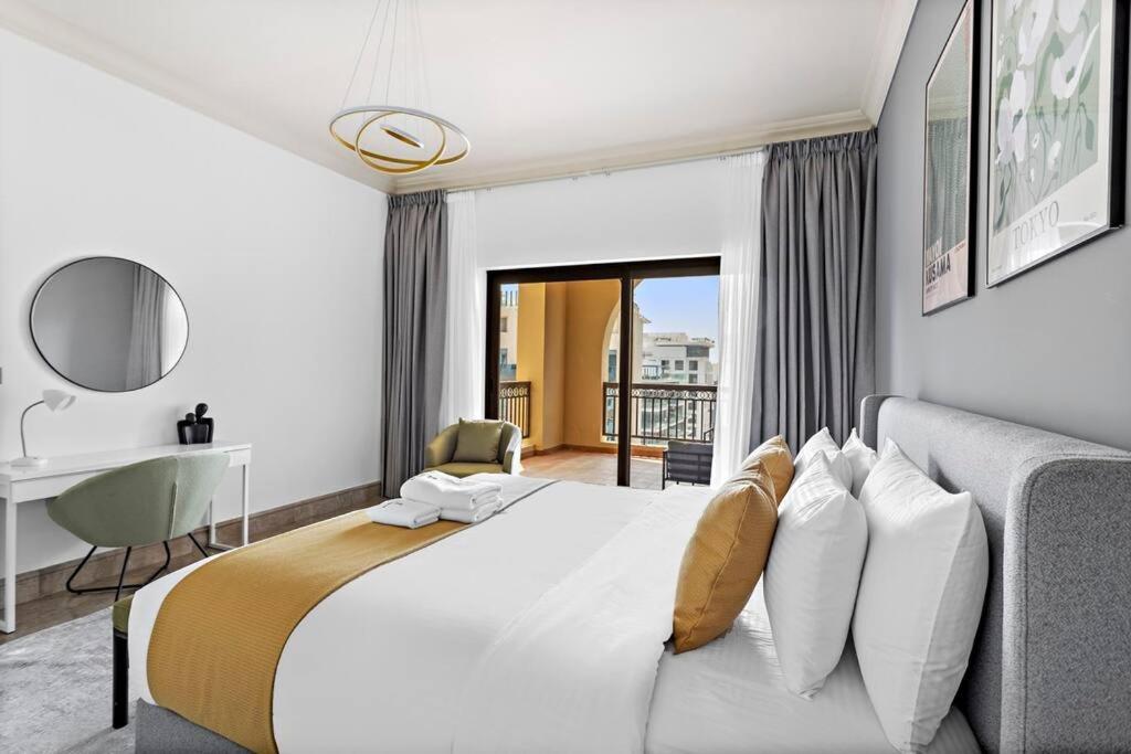 Stonetree - Elegant 2br With 1 Maids *